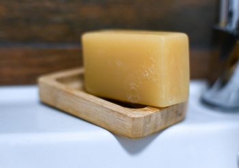 Prawdziwe szare mydło jest zwykle szare tylko z nazwy.