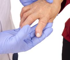 Guzki reumatoidalne – na palcach, na stopach, w płucach