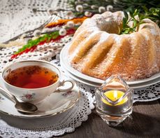 Babka wielkanocna z daktylami – przepis