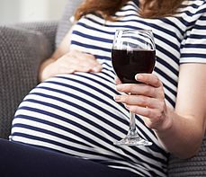 FAS – alkoholowy zespół płodowy. Jak go rozpoznać?