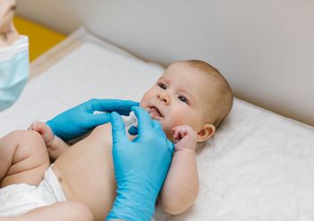 Rotawirusy są jedną z głównych przyczyn ostrego zapalenia żołądka i jelit u niemowląt i dzieci do 5. roku życia. 
